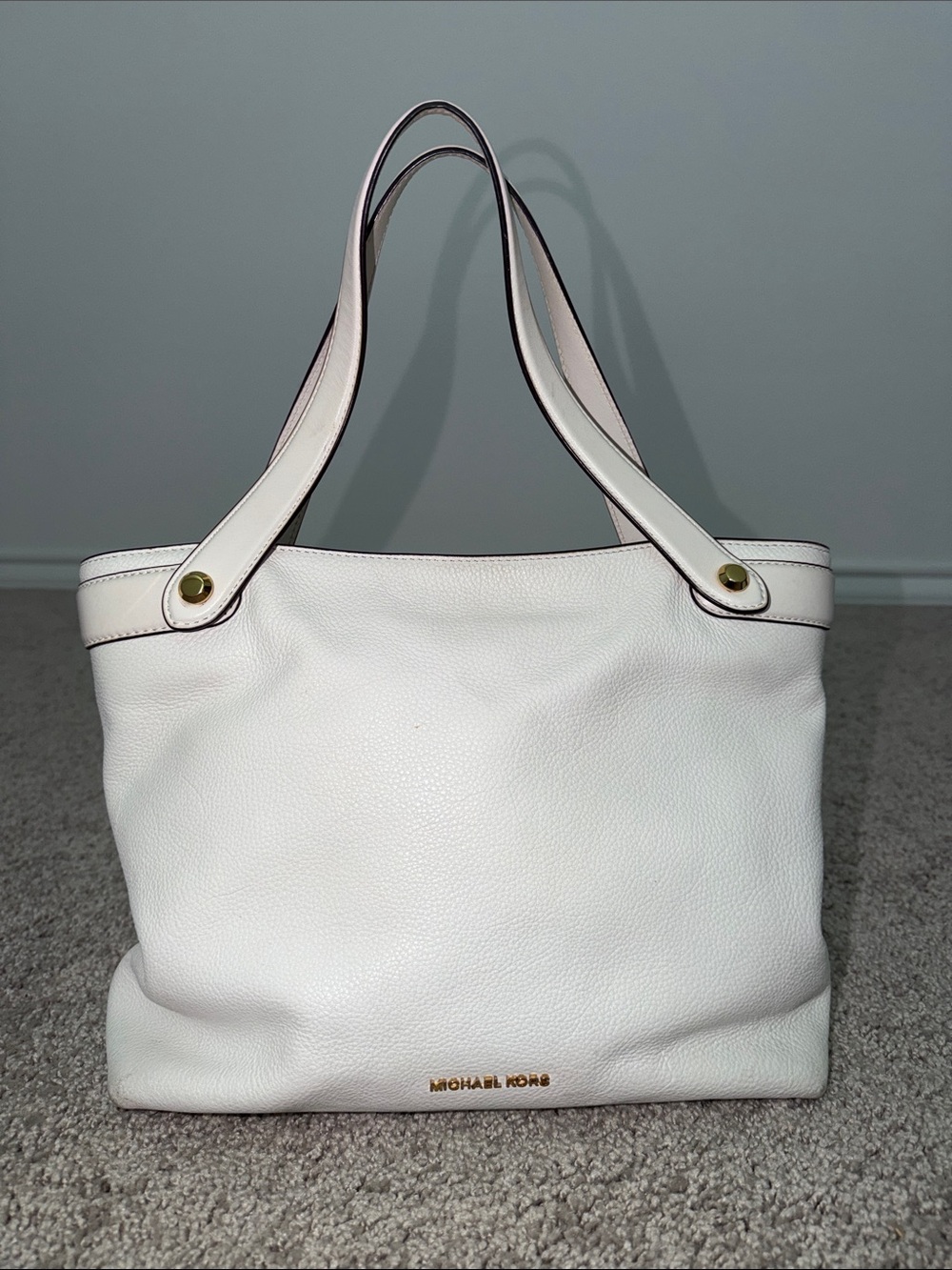 Michael Kors White Pebbled Leather Tote with Gold Hardware - Picture 2 of 8
